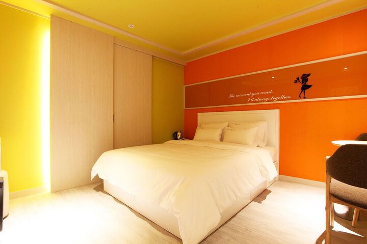 Room 74 of 75