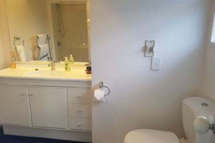 Room 10 of 56