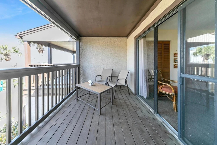 Terrace/Patio 4 of 12