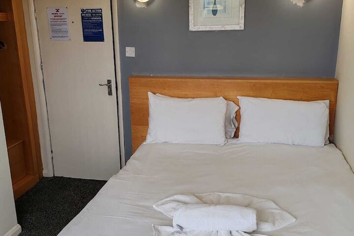 Room 25 of 57