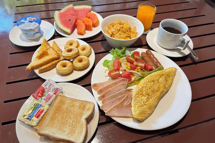 Dining Photos