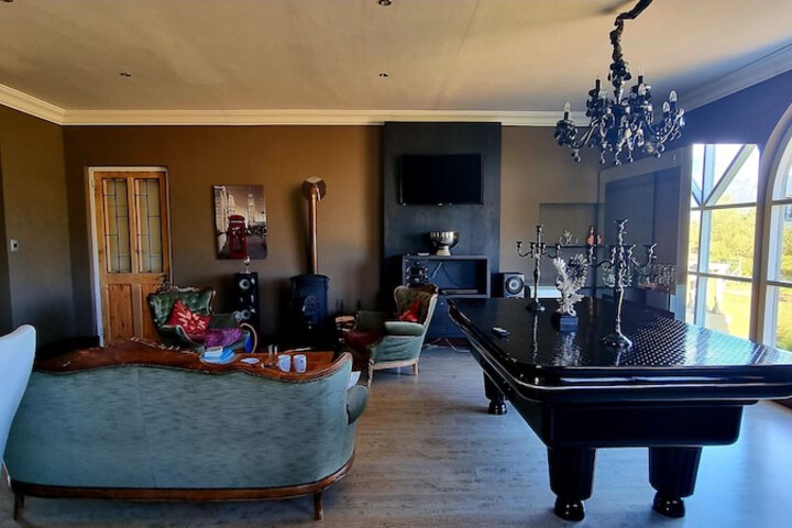 Room 11 of 52