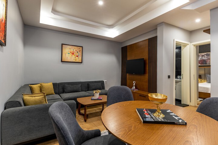 Room 34 of 52