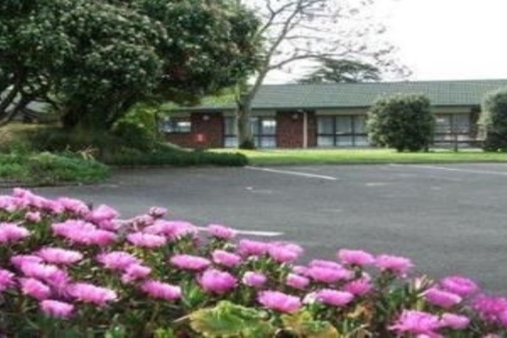 HIGHWAYMAN MOTEL