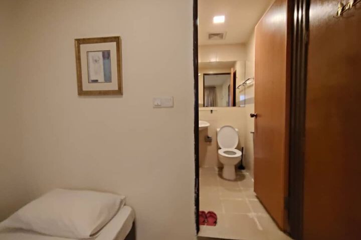Room 5 of 23