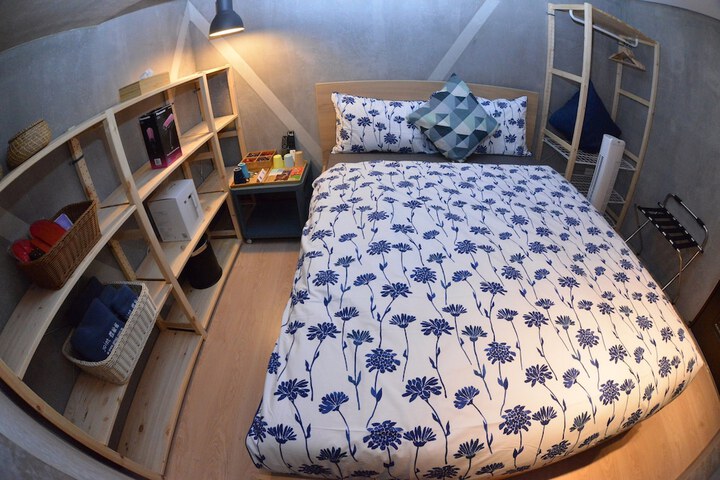 Room 54 of 313