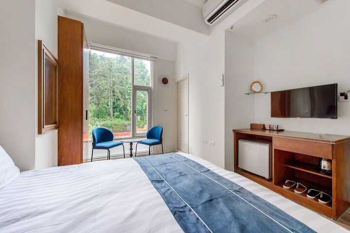 Room 25 of 123