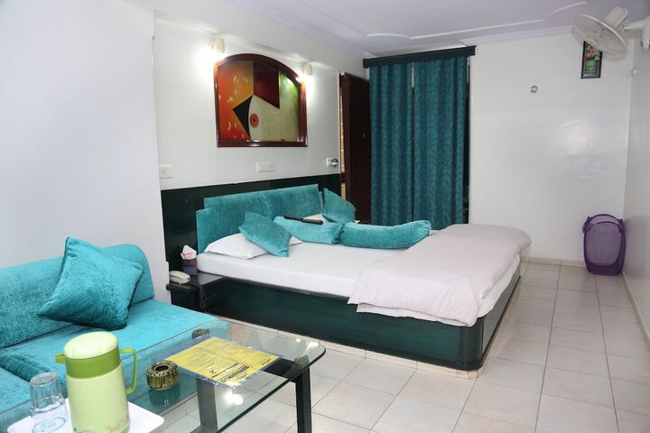 Room 10 of 56