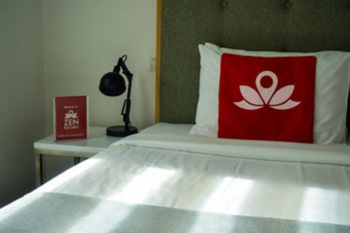 Room 19 of 27