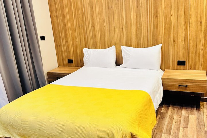 Room 22 of 147