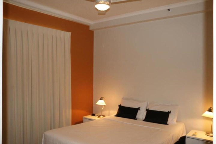 Room 4 of 31