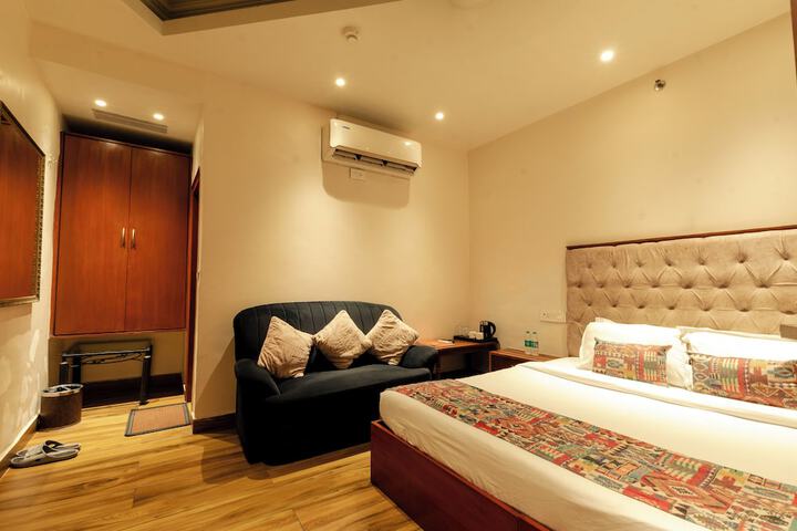 Room 14 of 46