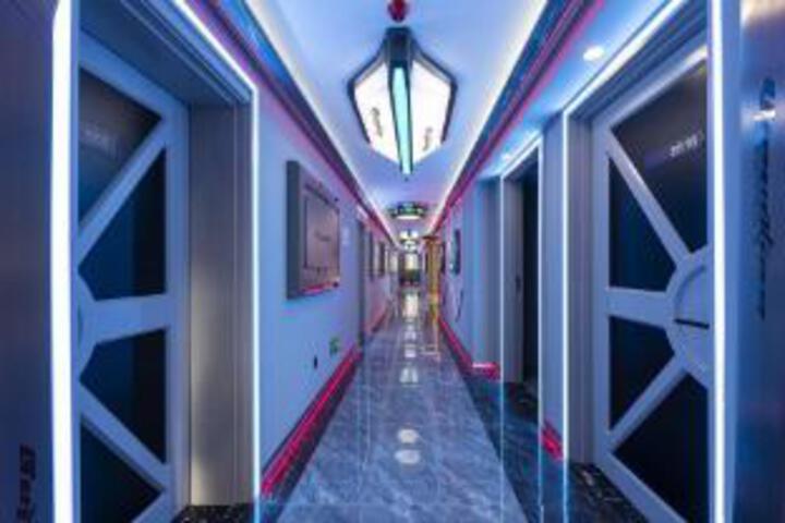 ViewKingE-sports Hotel (Tianmu West Road Store Shanghai Railway Station)