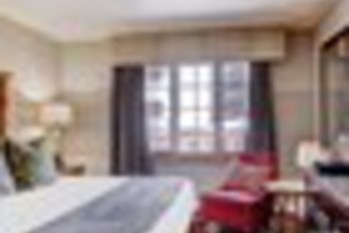 Room 512 of 547