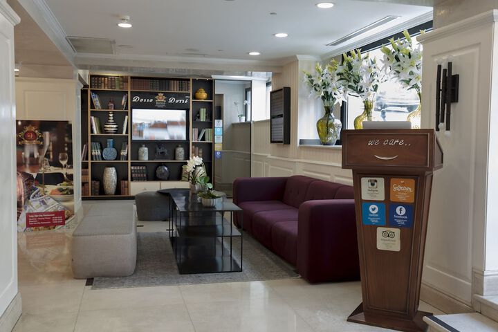 Hotel Lobby