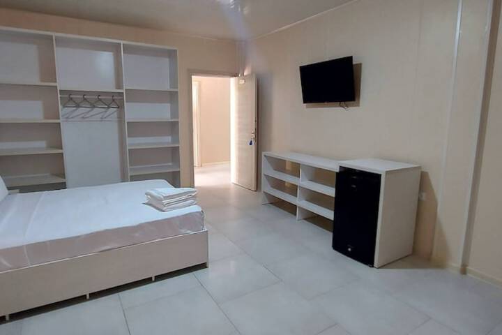 Room 12 of 52