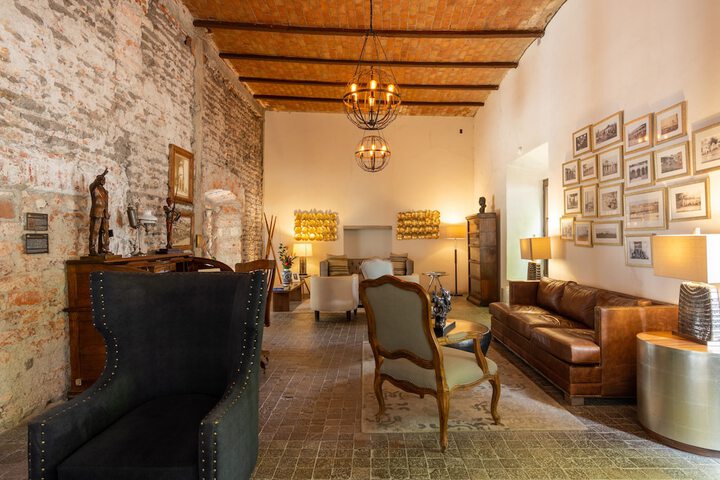 Hotel Interior 14 of 177