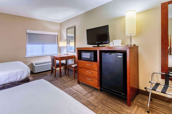 Room 22 of 68