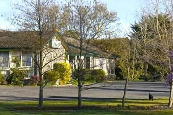 Property Grounds 18 of 26