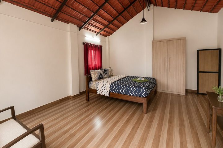 Room 5 of 25