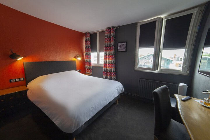 Room 15 of 41