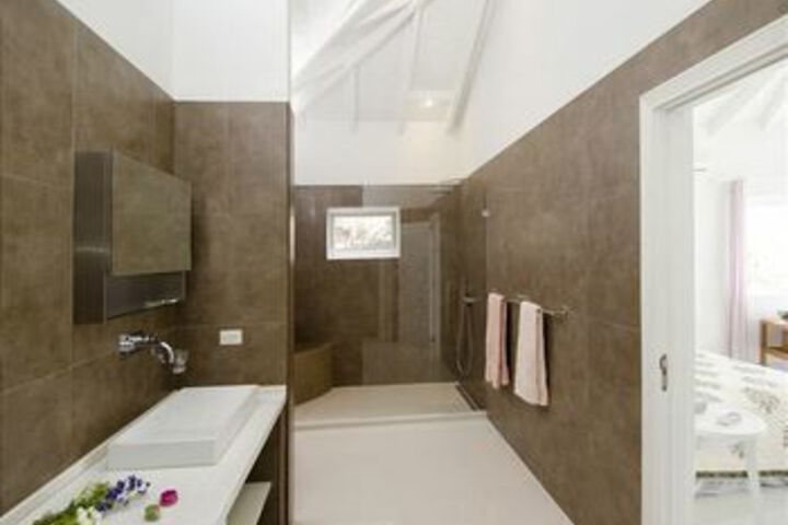 Room 2 of 24