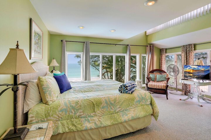 Room 4 of 191