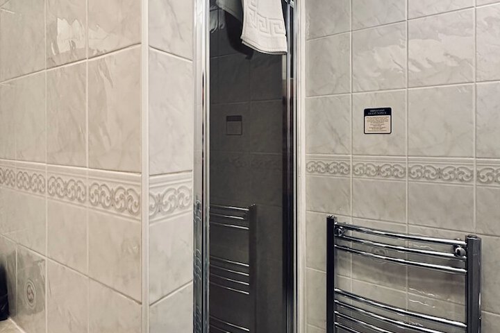 Room 11 of 61