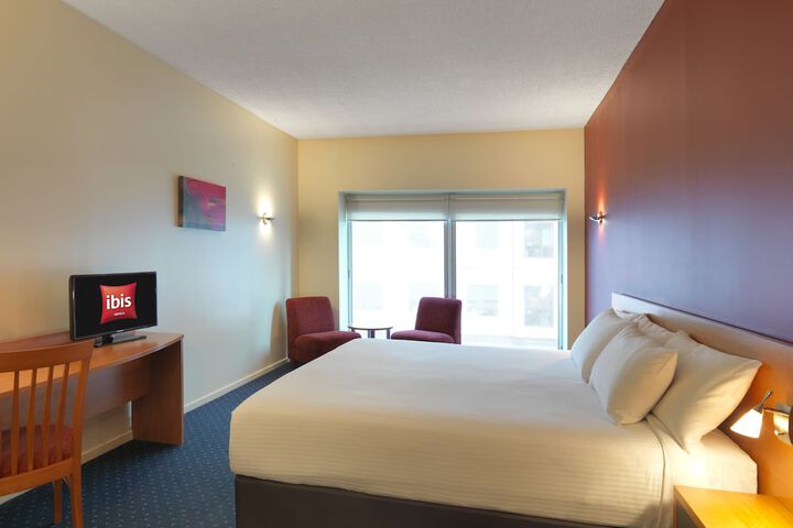 Room 8 of 34