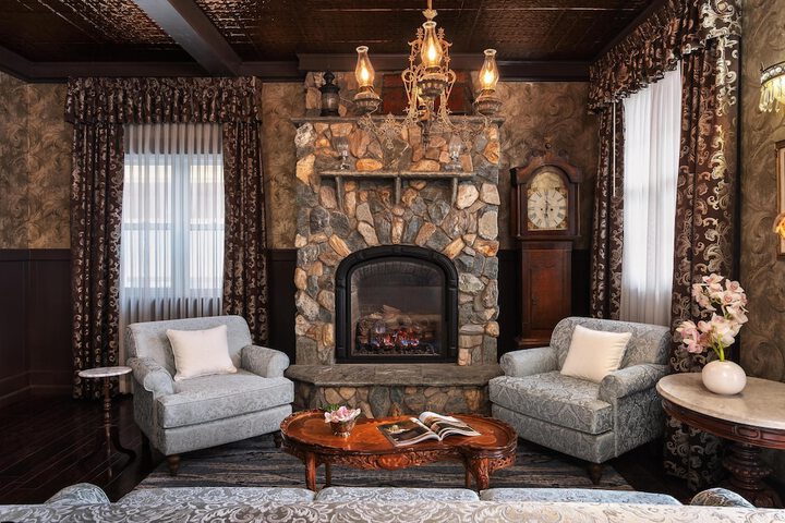 Lobby Entry