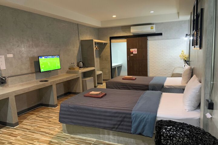 Room 44 of 95