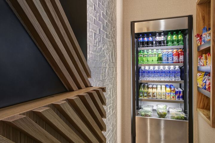 Snack bar