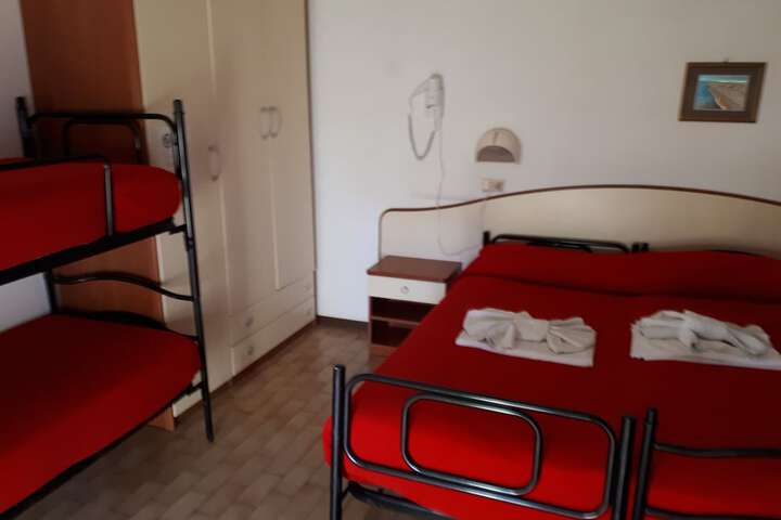 Room 16 of 45