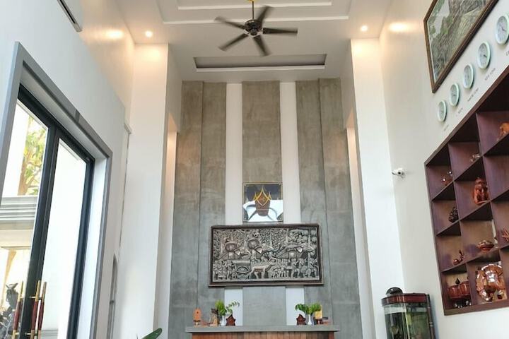 Hotel Interior 2 of 32