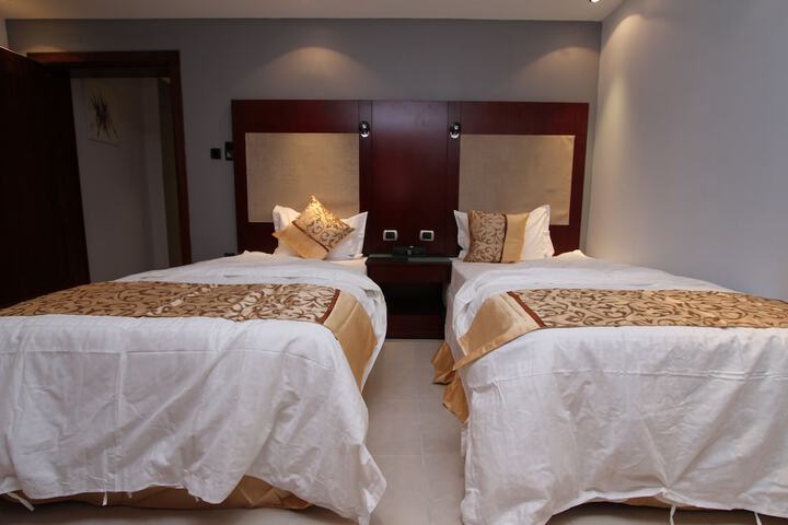 Room 7 of 29