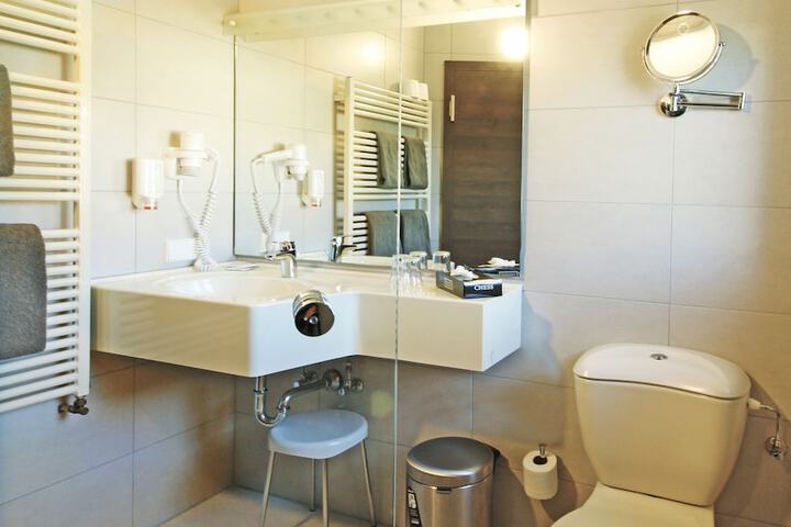 Room 29 of 52