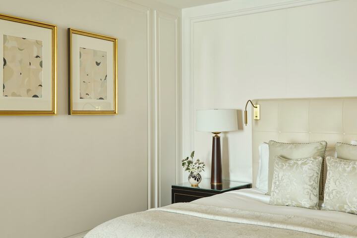 Room 11 of 82