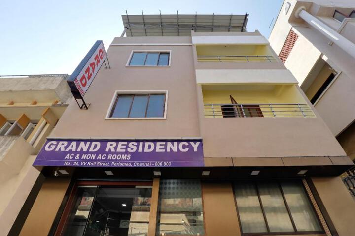 SPOT ON Grand Residency