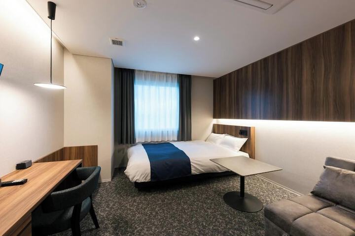 Room 9 of 52