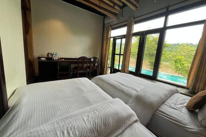 Room 16 of 24