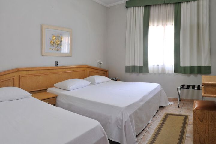 Room 10 of 69