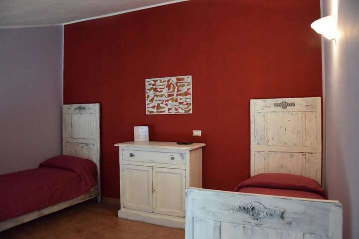 Room 7 of 70