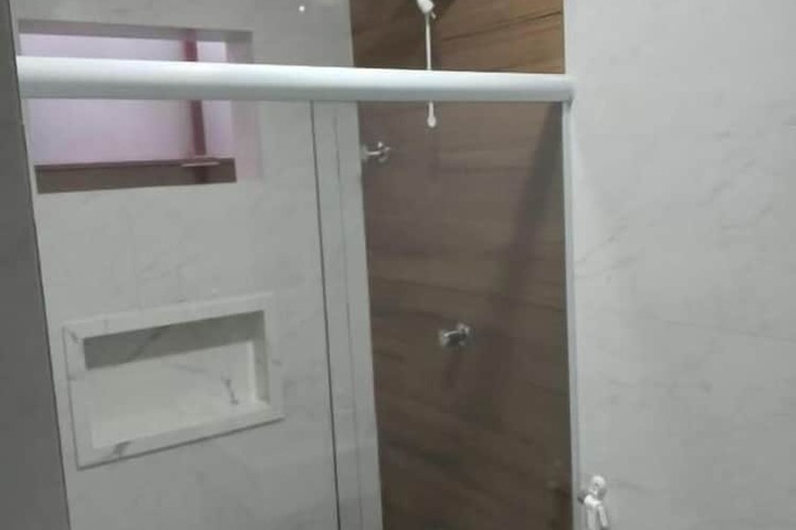 Room 4 of 19