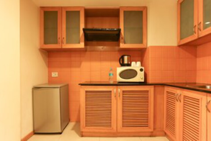 Room 73 of 97