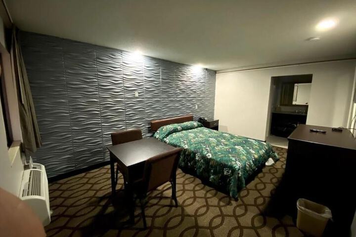 Room 3 of 13