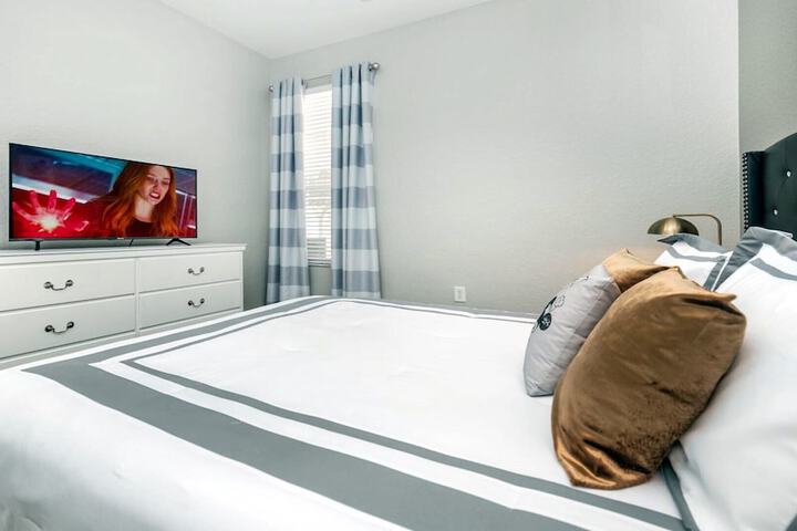 Room 499 of 710