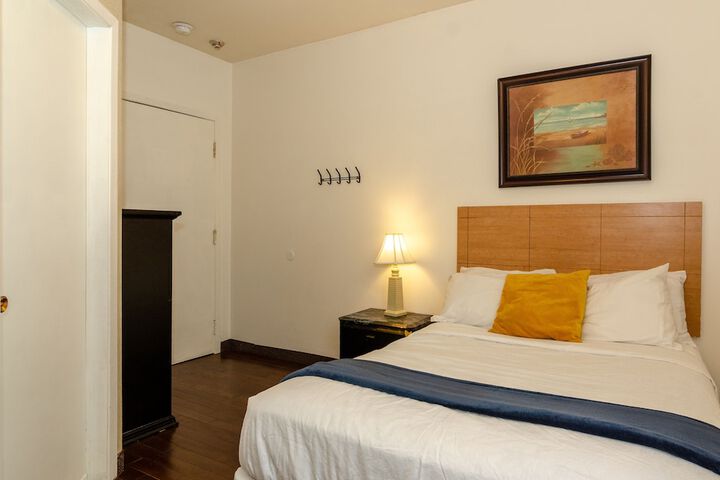 Room 48 of 87