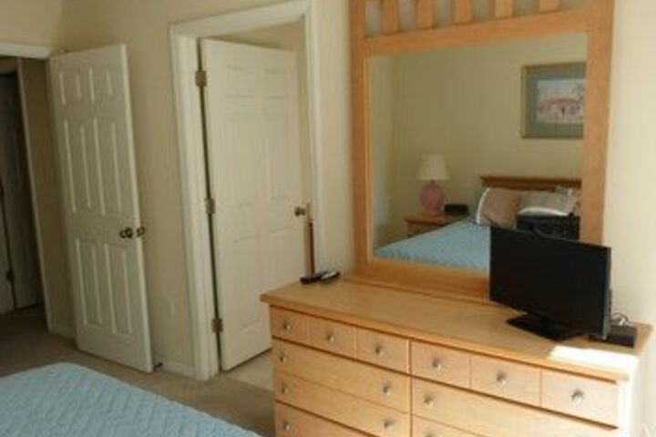 Room 12 of 26