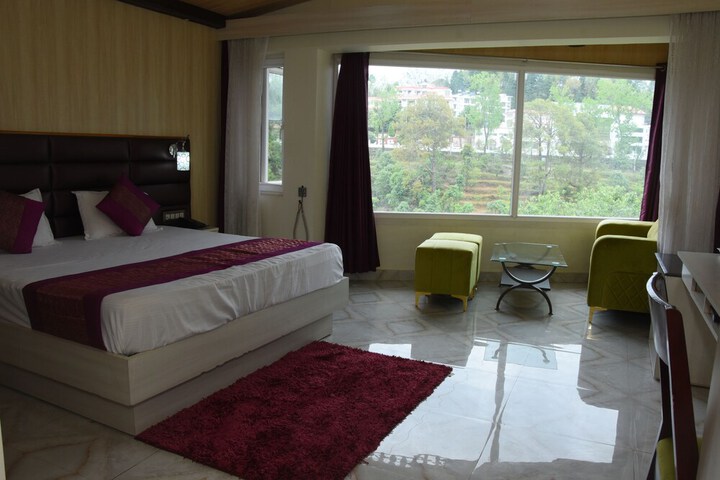 Room 30 of 84