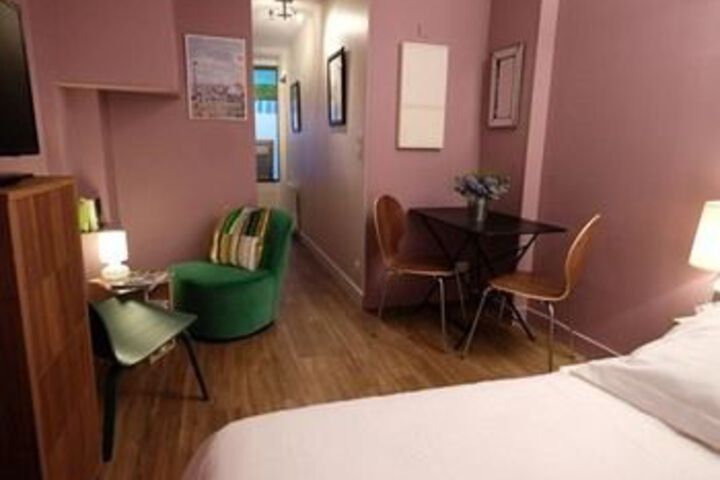Room 13 of 43